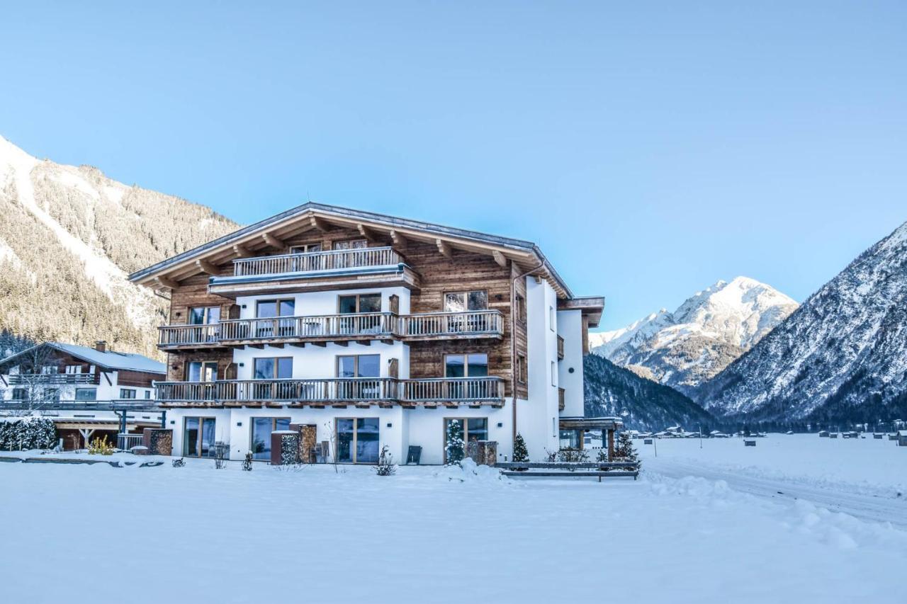Naturparkgut Holzgau Exterior foto